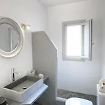 Villa Serifos Beachfront