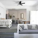 Villa Serifos Beachfront