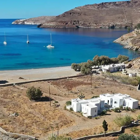Villa Serifos Beachfront Ganema