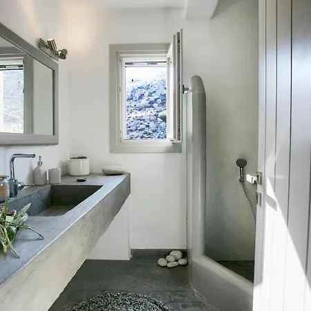 Villa Serifos Beachfront *