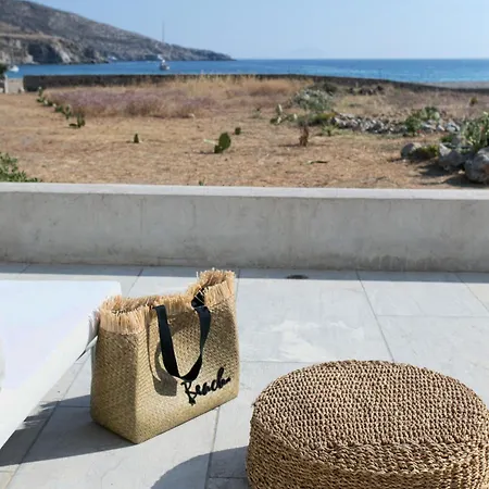 Villa Serifos Beachfront *