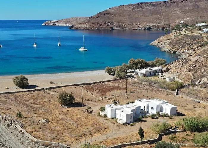 Villa Serifos Beachfront Ganema