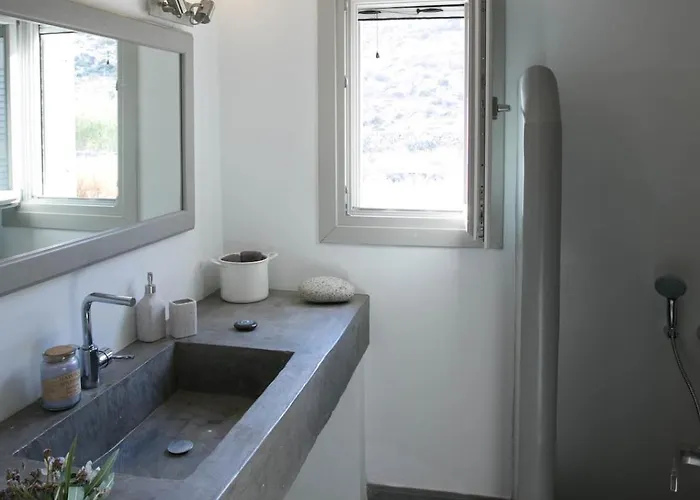 Villa Serifos Beachfront Ganema