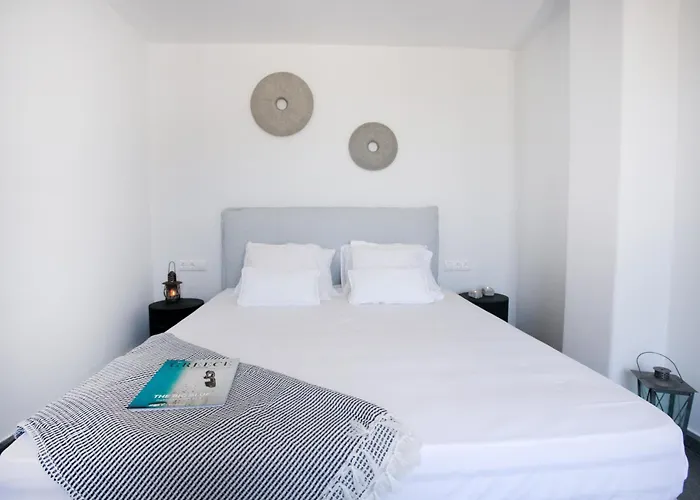 Serifos Beachfront Ganema